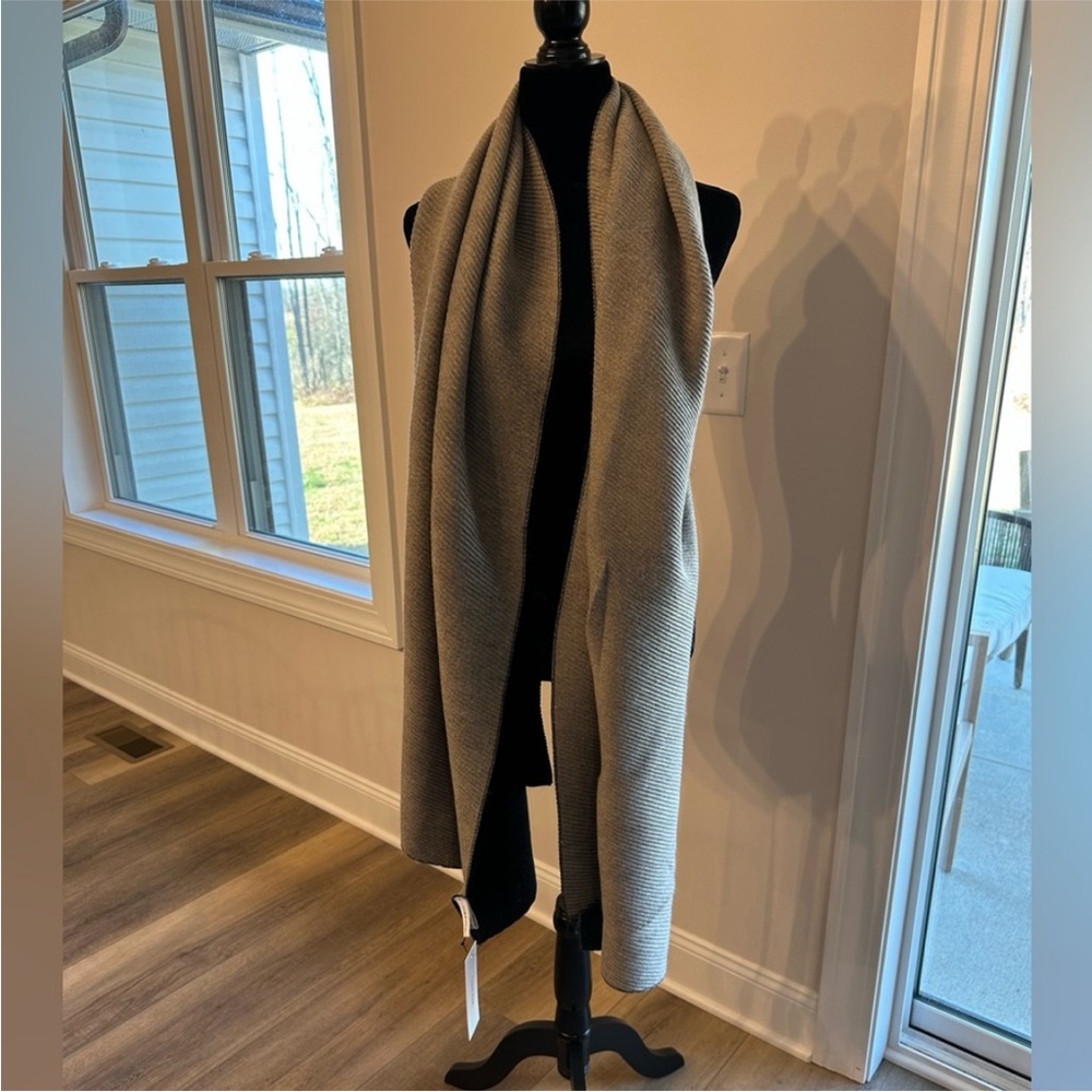 Warm Scarf - Picture 3 of 6